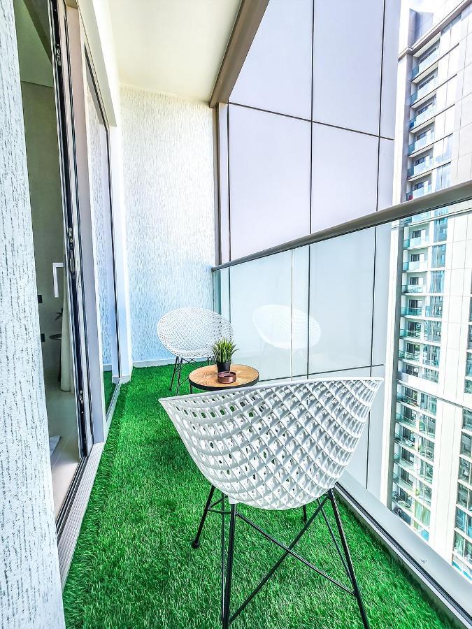 Stay Phenomenal 1 Bedroom Holiday Home Near Burj Khalifa Dubai Exterior photo